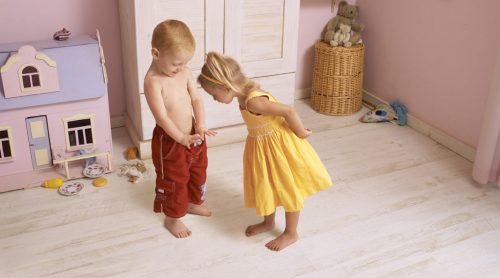Cómo actuar ante los juegos sexuales de nuestros hijos